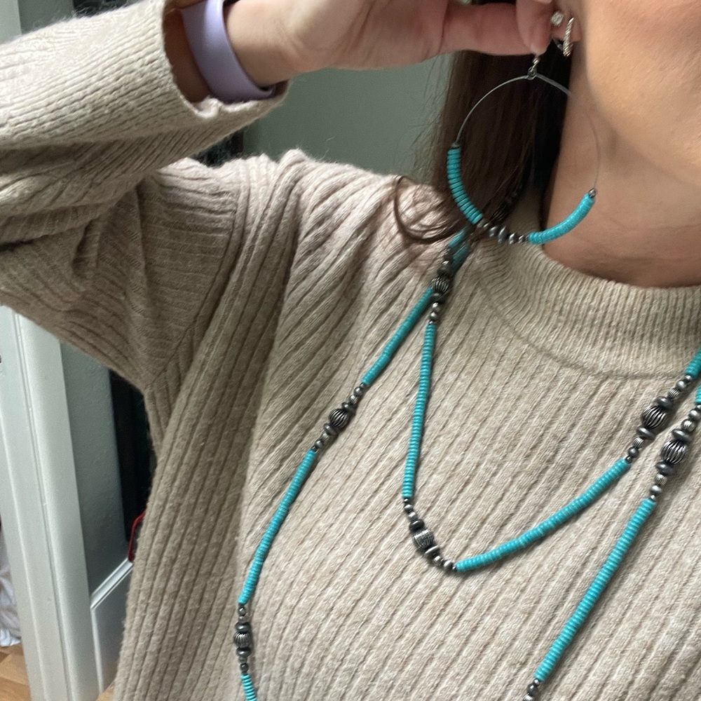 Turquoise necklace and earrings